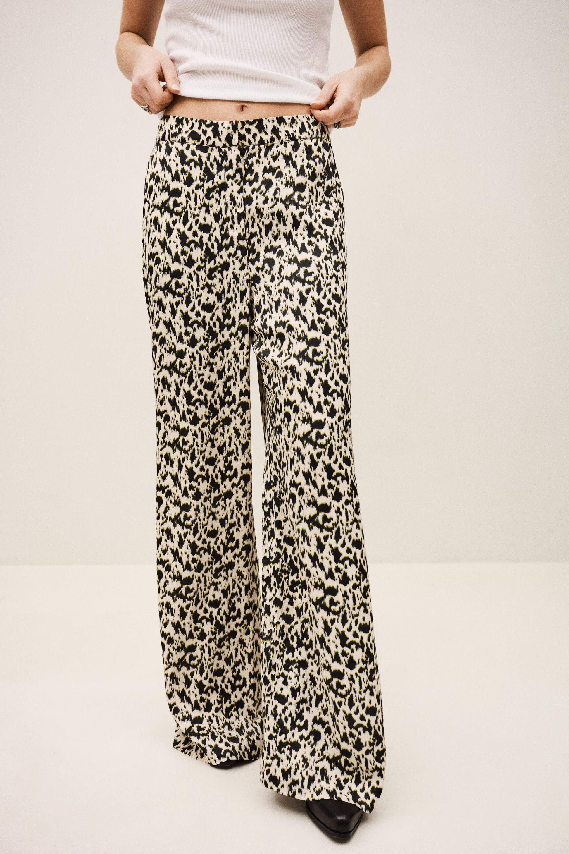 ba&sh Loose-Fit Patterned Pants Plyde Off-White