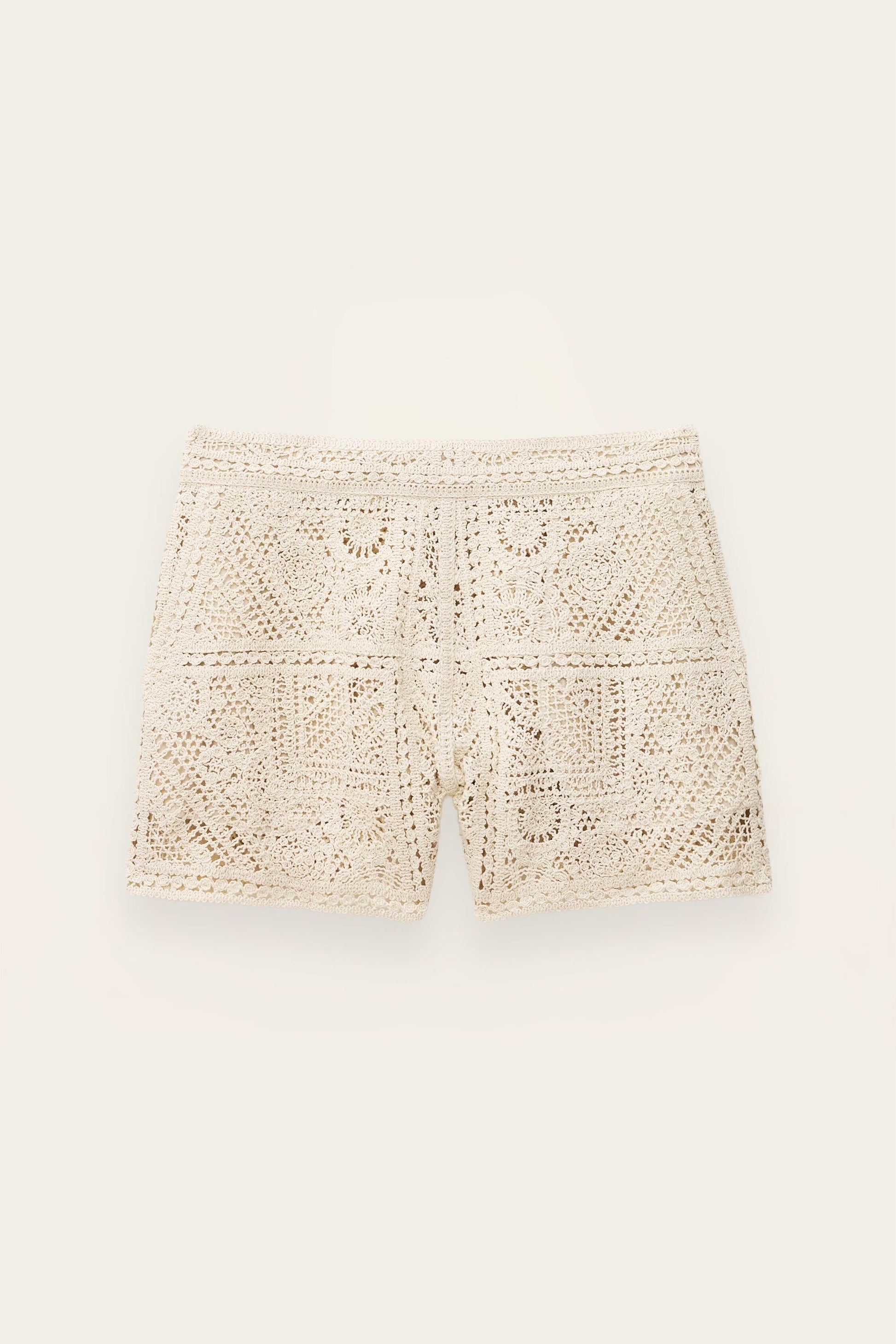 ba&sh Shorts Fihona Off-White