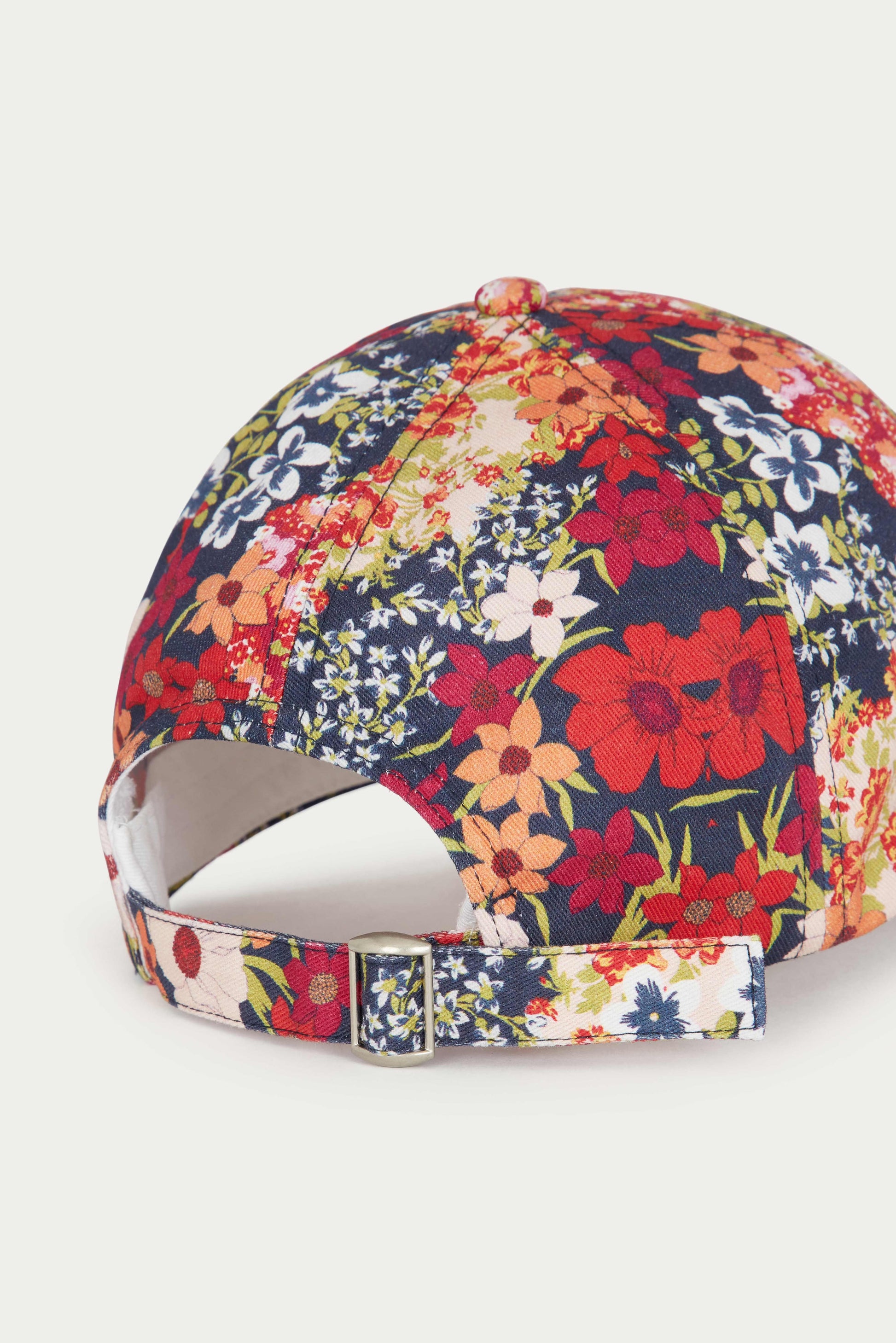ba&sh Cap Hasma Multicolored