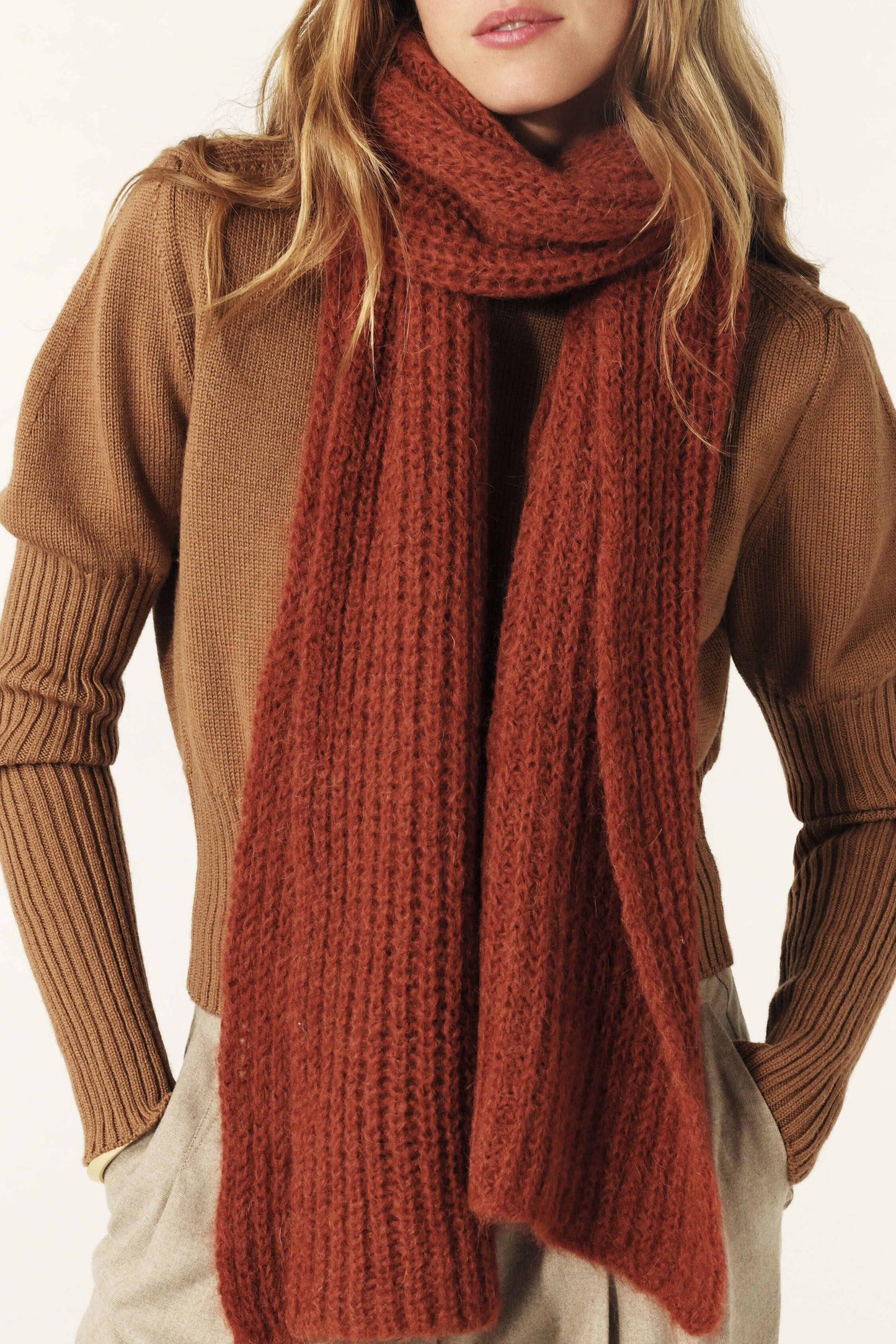 ba&sh Knitted Scarf Bahia Brown